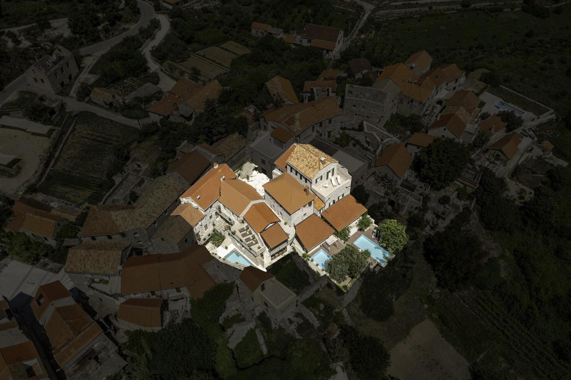 Dvor Pitve Jelsa (Hvar)